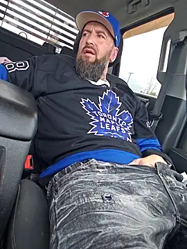 Beardedtattood webcam