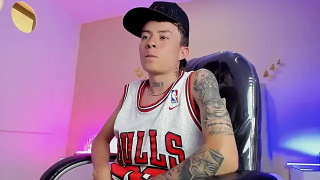 Nascary_Fox webcam