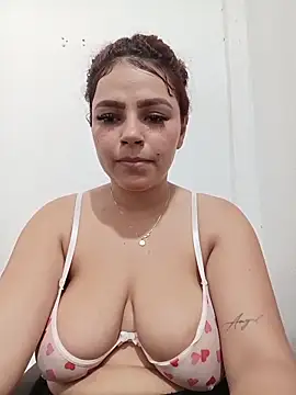 Mommy-Hot webcam