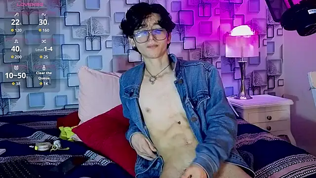 Twink_Sebas7 webcam