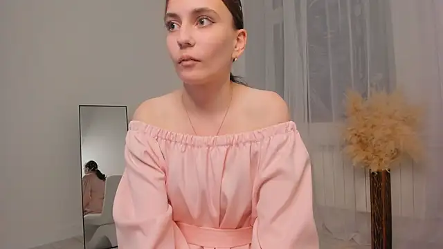 TomekaBiava webcam
