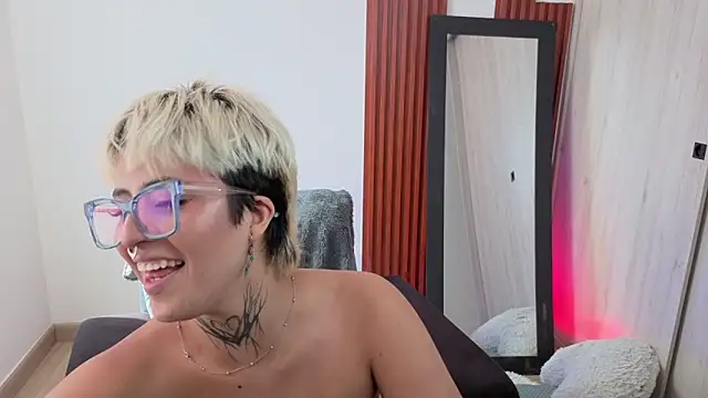 Rebeka-baker webcam