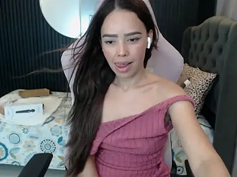 naomis_36 webcam