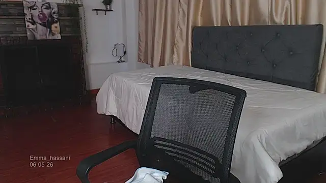 Emma_hassani webcam