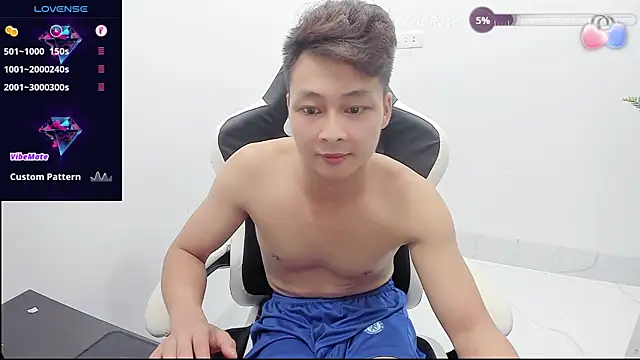 Naughty___asian webcam