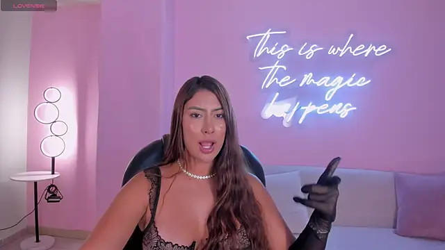 ArianaDumont webcam
