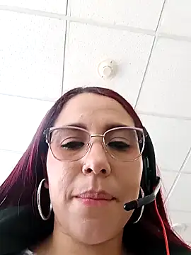 Dayan_white7 webcam