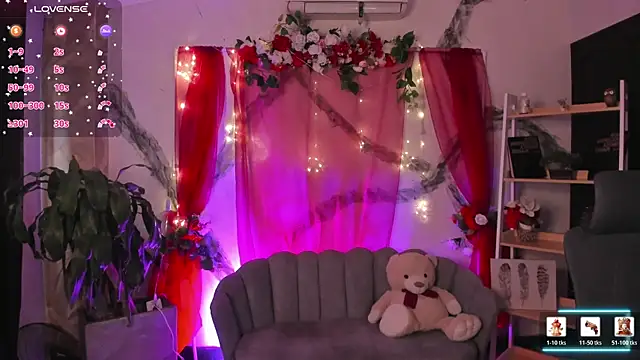CarolineFyre webcam