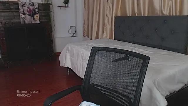 Emma_hassani webcam