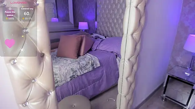 ChloeCartier webcam
