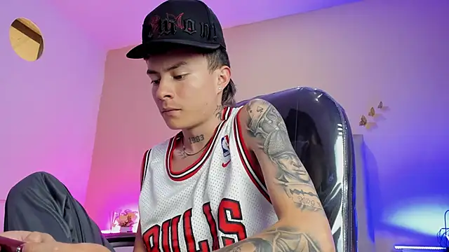 Nascary_Fox webcam