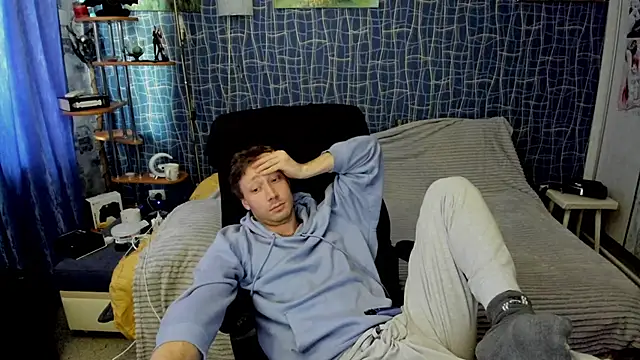 CuteBoy228 webcam