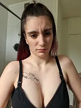 MichouxXxx webcam