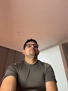 TroyeSavage webcam