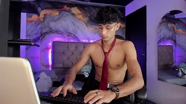 MaxiimoRomano_ webcam