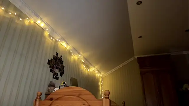 BambiBlush webcam