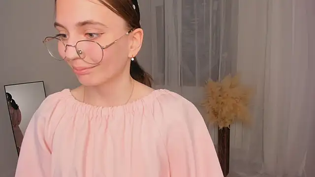TomekaBiava webcam