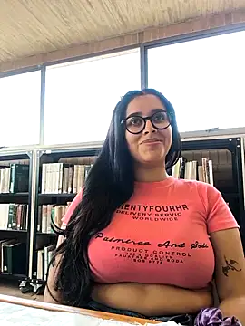 Annya-sweet webcam