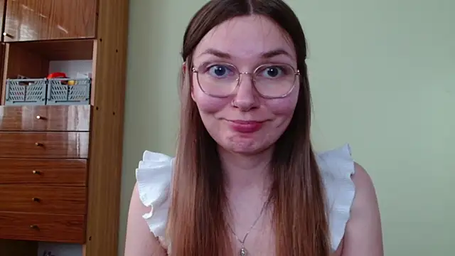 LooveELLYx live sex cam