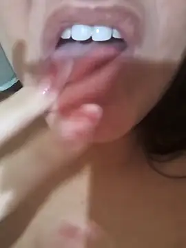 Luna-elle webcam