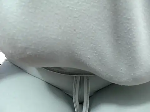 pervertt_sussy webcam