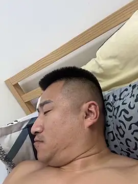 cunzhangshibage02 (Ask my age) - 全裸撸硬