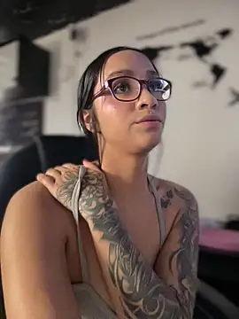 Isabella-Teen webcam
