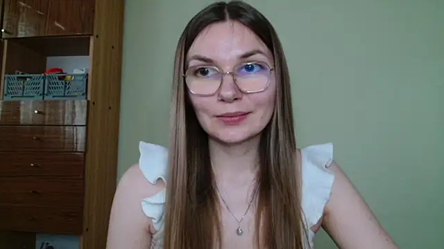 LooveELLYx webcam