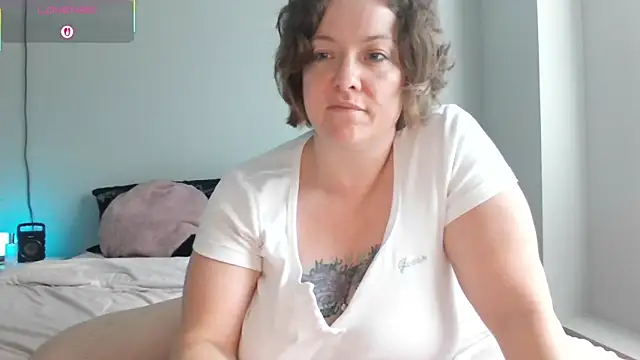 julimonroe webcam