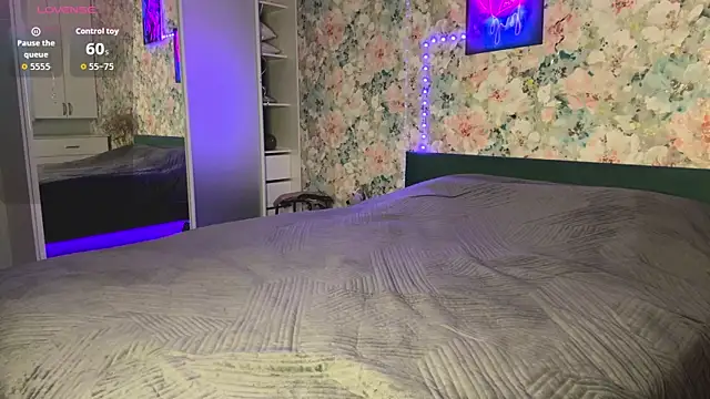 LizzyMooore webcam