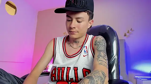 Nascary_Fox webcam