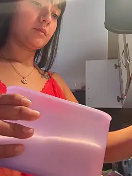 charlottekiss99 webcam