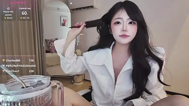 Jolie-22 webcam