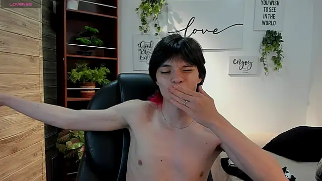 coby_cum (M twink) - naked