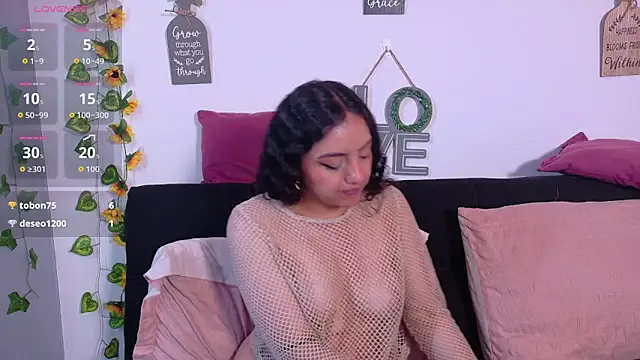 emiily_curly webcam