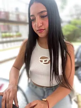 Daniela_Pink webcam