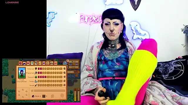 Purple_Coffin666 webcam
