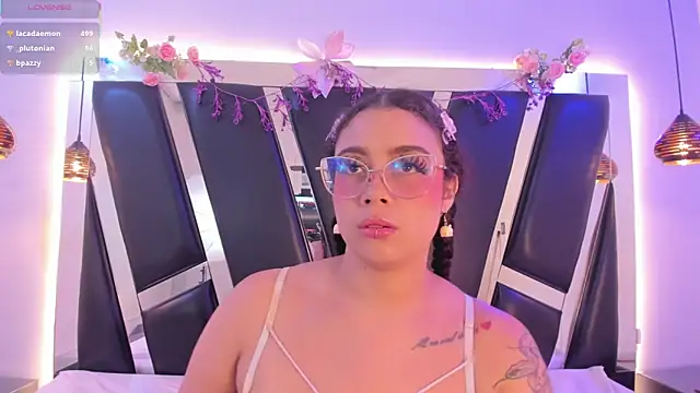antonelllepiercee webcam