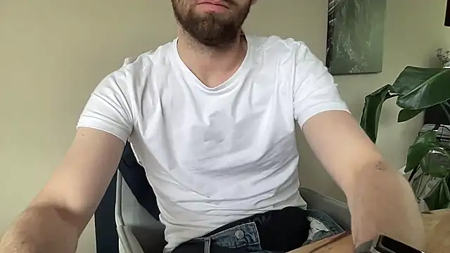 bullyboyy webcam