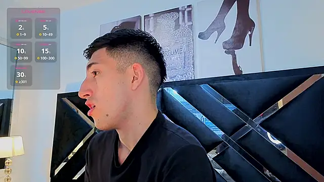 Un_Sluttyy webcam