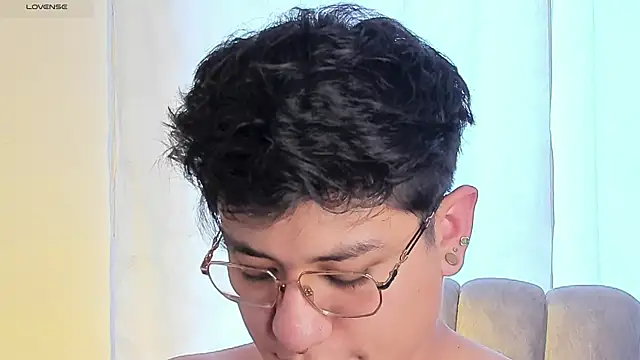 Theo_Rowan webcam