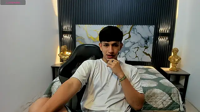 AdrianFranko webcam