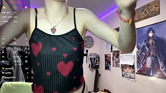 Queen_moments_ webcam