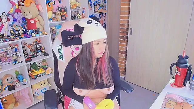 meda_kawaiii webcam