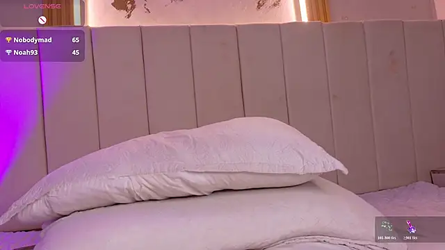 Megan_browns1 webcam