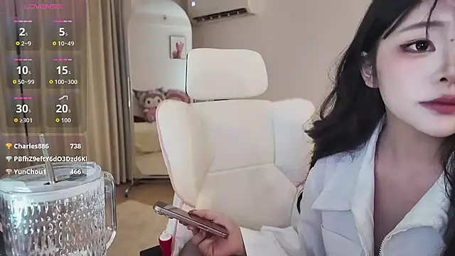 Jolie-22 webcam