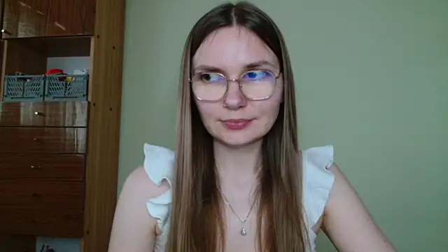 LooveELLYx webcam