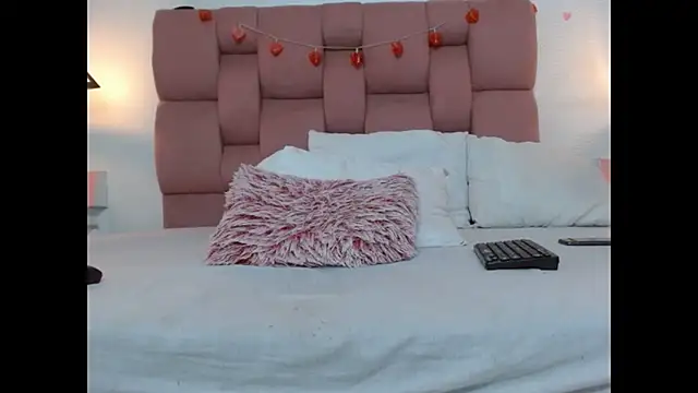 Keilafoxx18 webcam