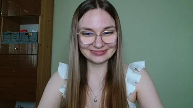 LooveELLYx webcam
