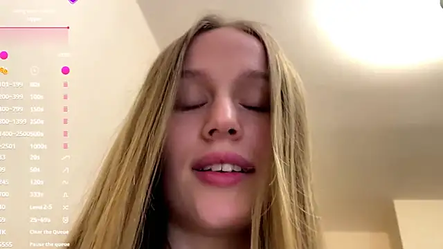 Viktoria_Vibes webcam